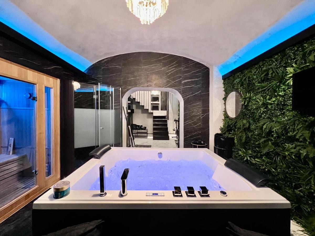 Romantic Wellness Apartment Colosseo מראה חיצוני תמונה