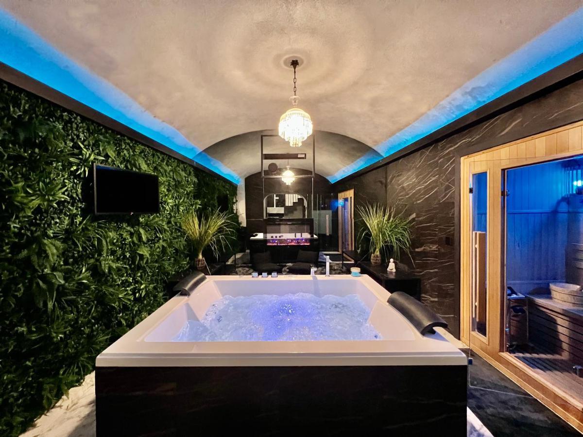 Romantic Wellness Apartment Colosseo מראה חיצוני תמונה